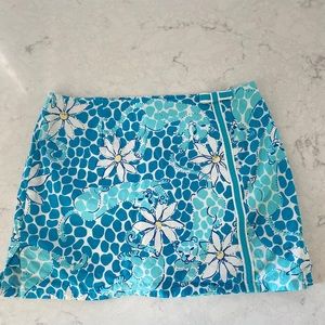 Lily Pulitzer blue flower skort